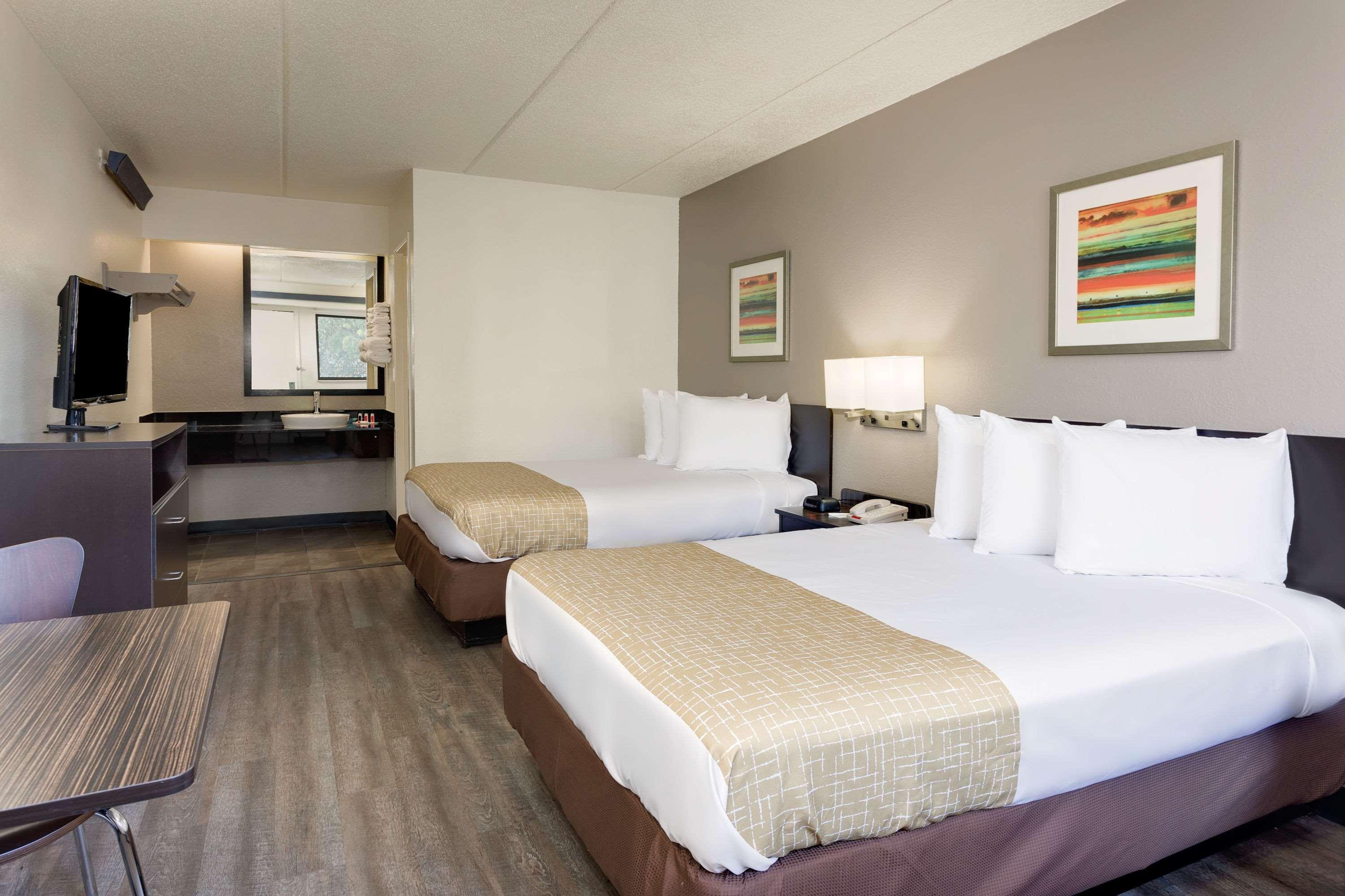 Travelodge By Wyndham College Park Buitenkant foto