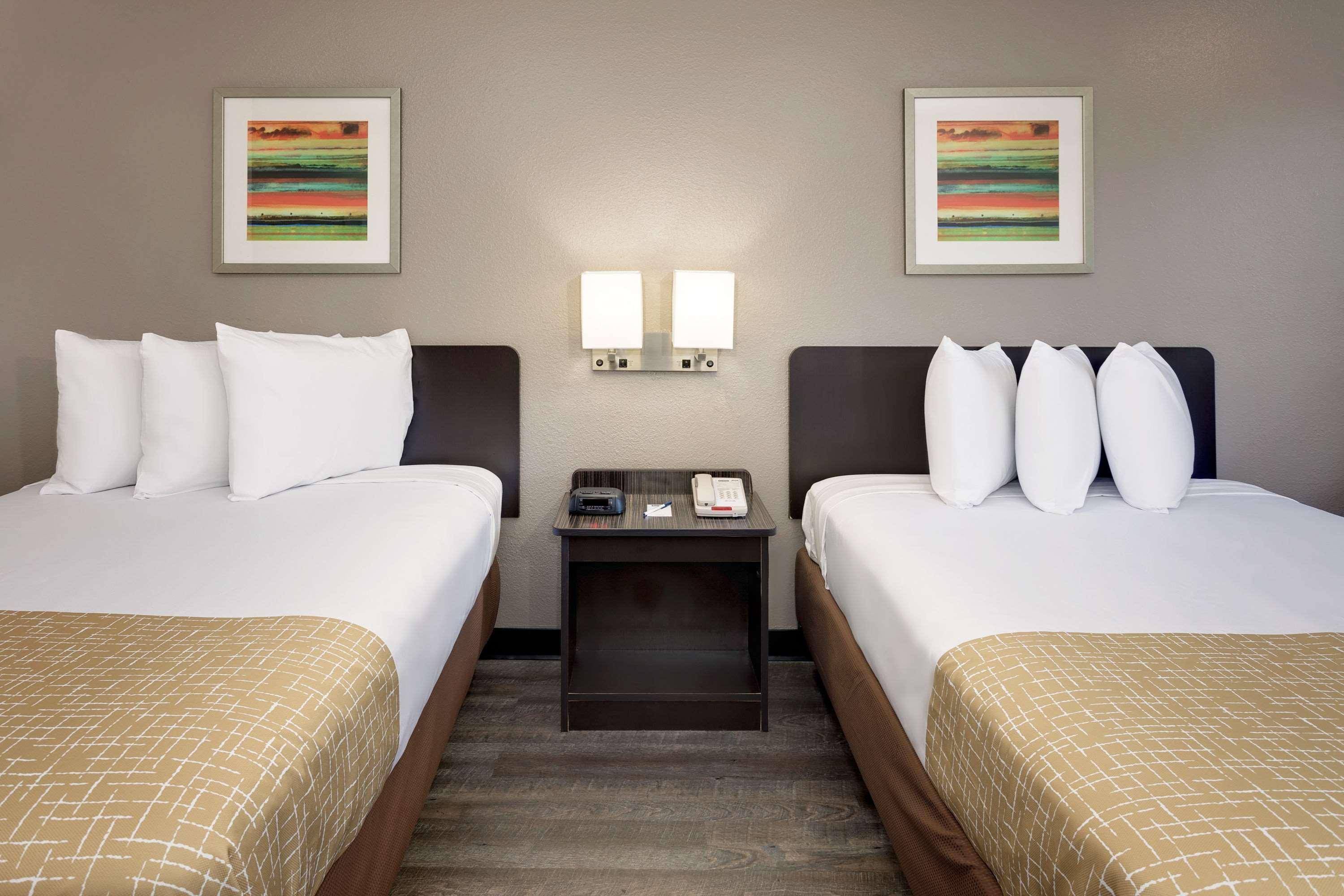 Travelodge By Wyndham College Park Buitenkant foto