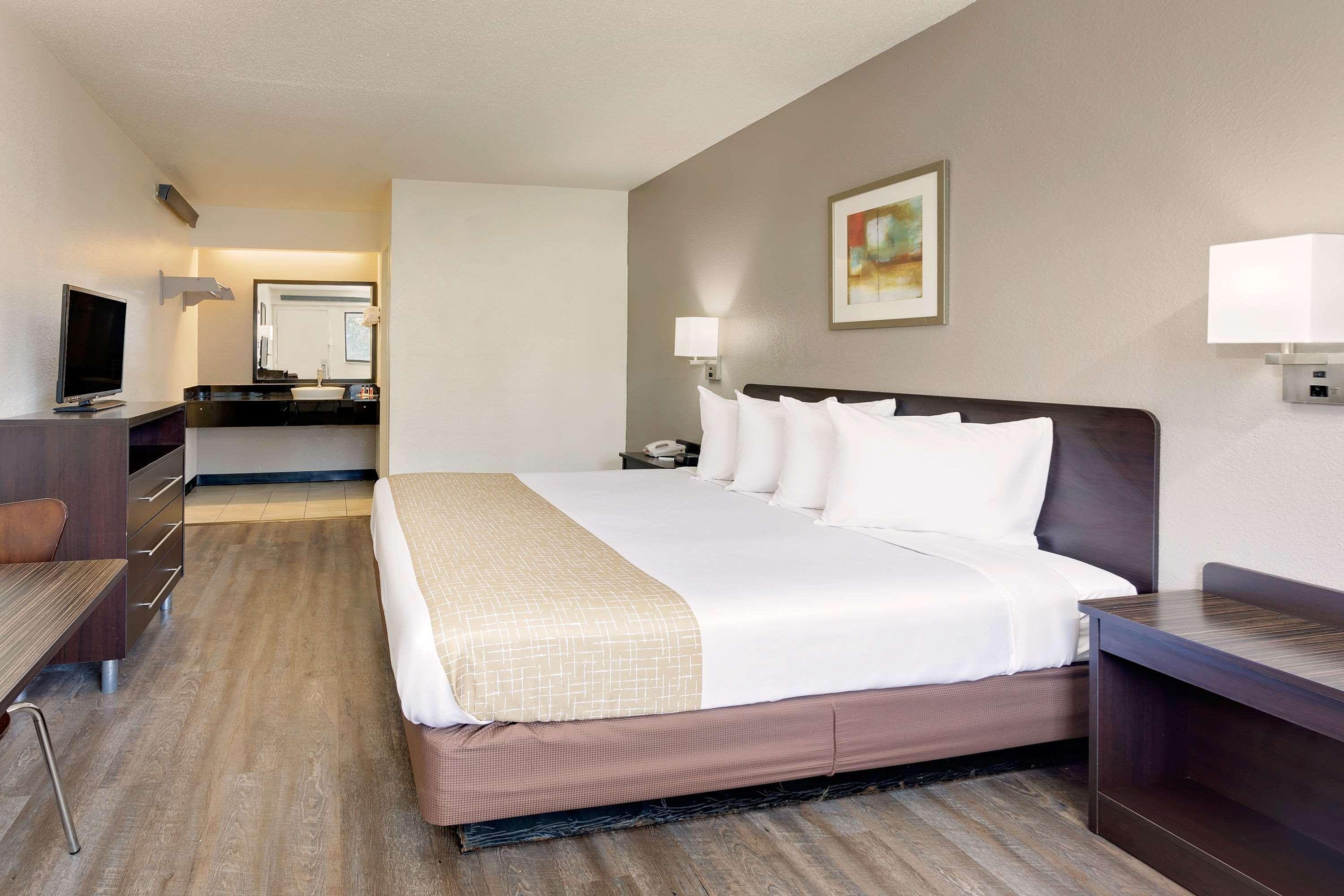 Travelodge By Wyndham College Park Buitenkant foto
